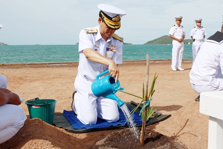 Vice. Adm. Chainarong Charoenrak leads the Aug. 9 ceremony to plant 100 “super palm” trees at Dongtan Bay.